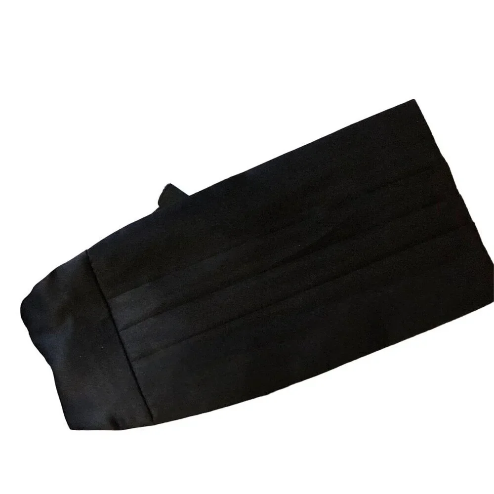 Jeremy Stevens Designer Collection Tuxedo Set Bow Tie, cufflinks and Cummerbund